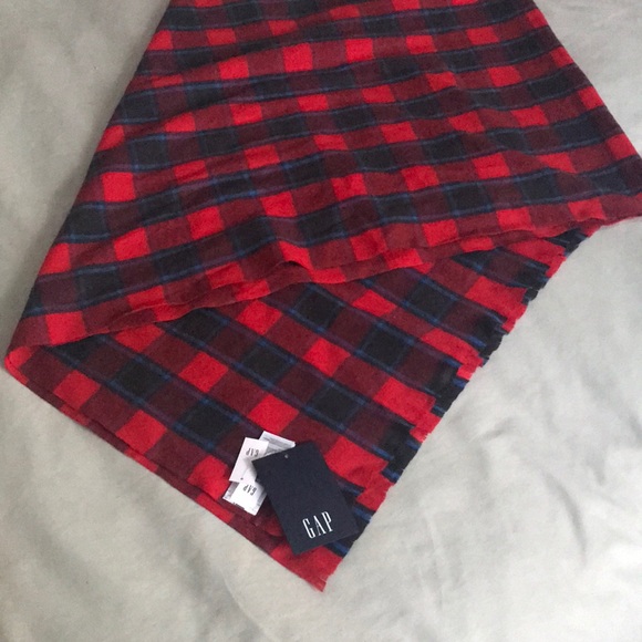 NWT men’s GAP scarf - Picture 1 of 4